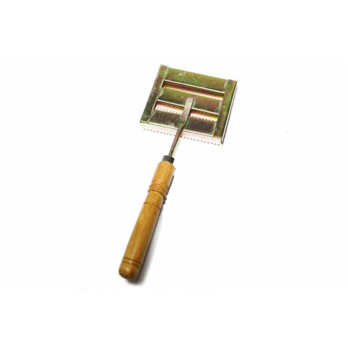 Tesala animale cu maner lung