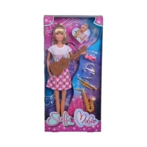 Papusa Steffi iubeste muzica, Steffi Love